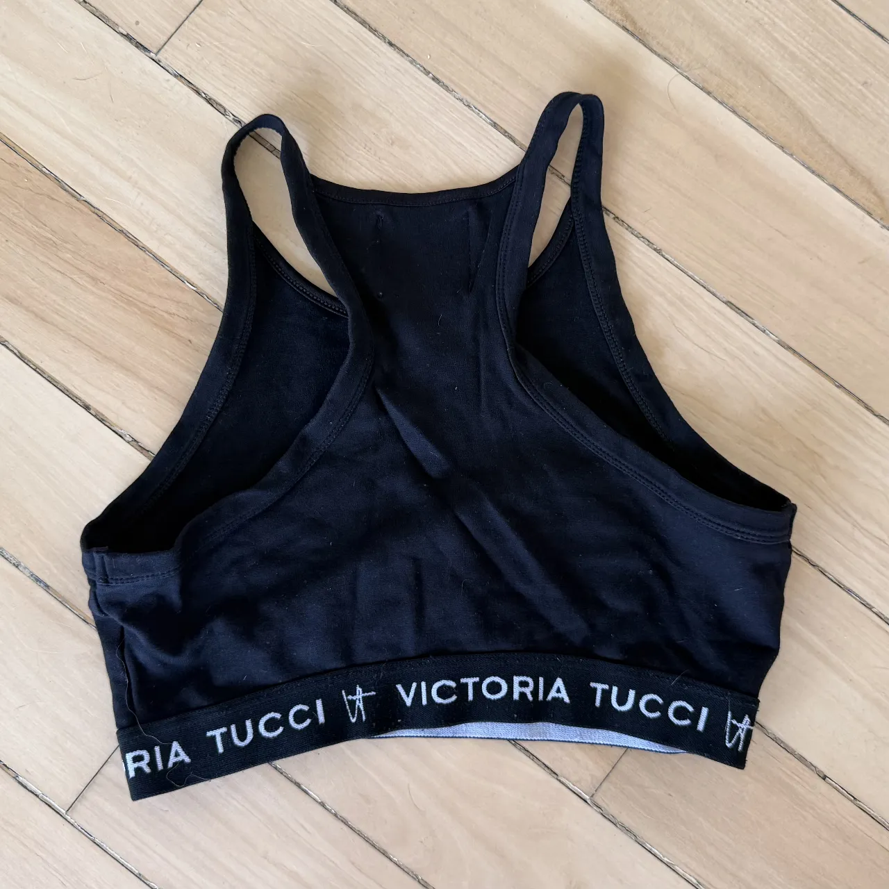 Top Victoria Tucci - Vista 2
