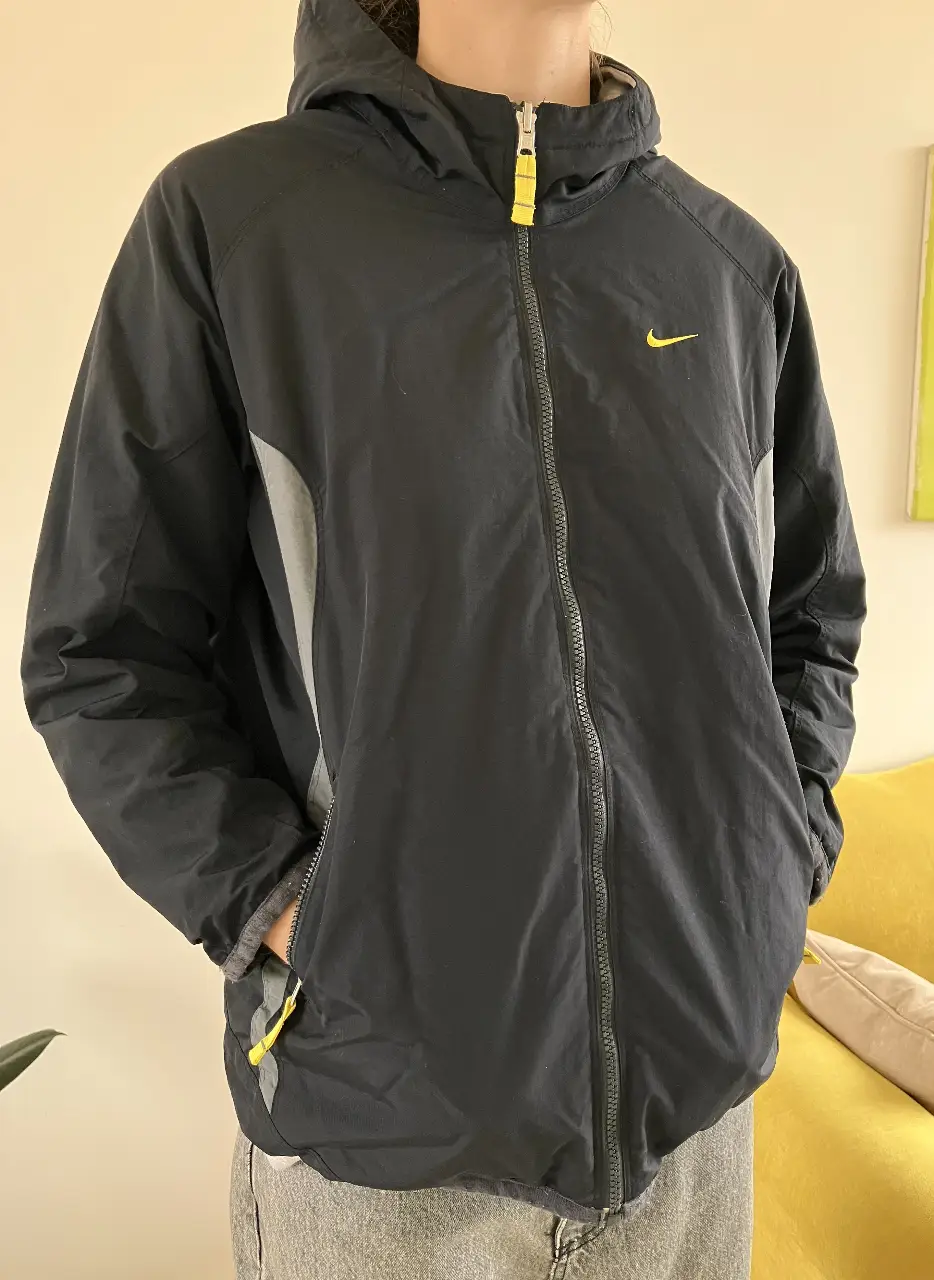 Campera Nike - Vista 5