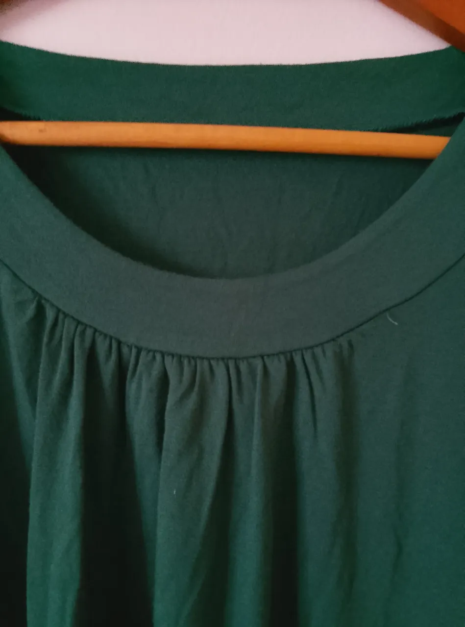 Remera Unknown - Vista 4