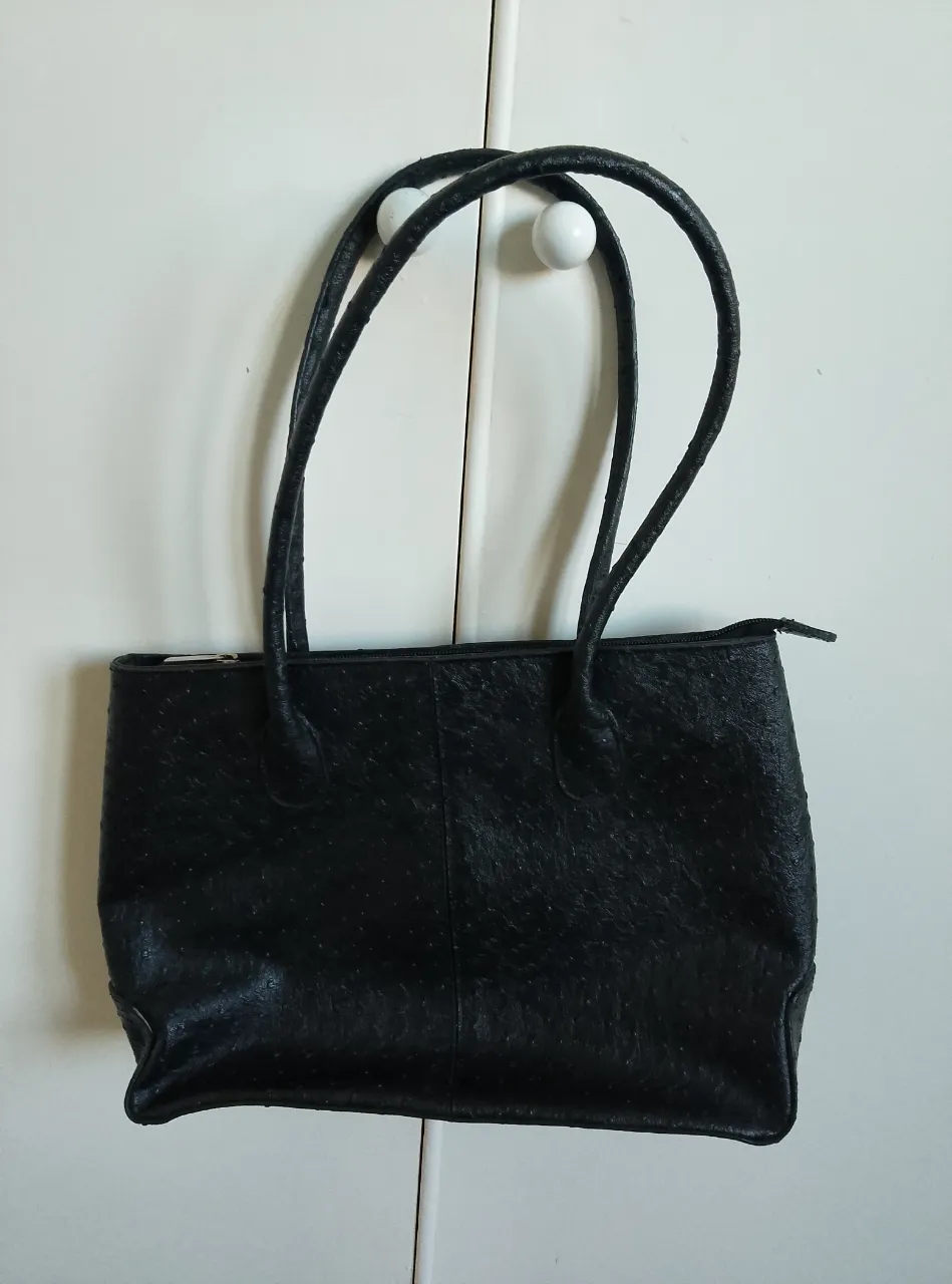 Cartera Unknown - Vista 3