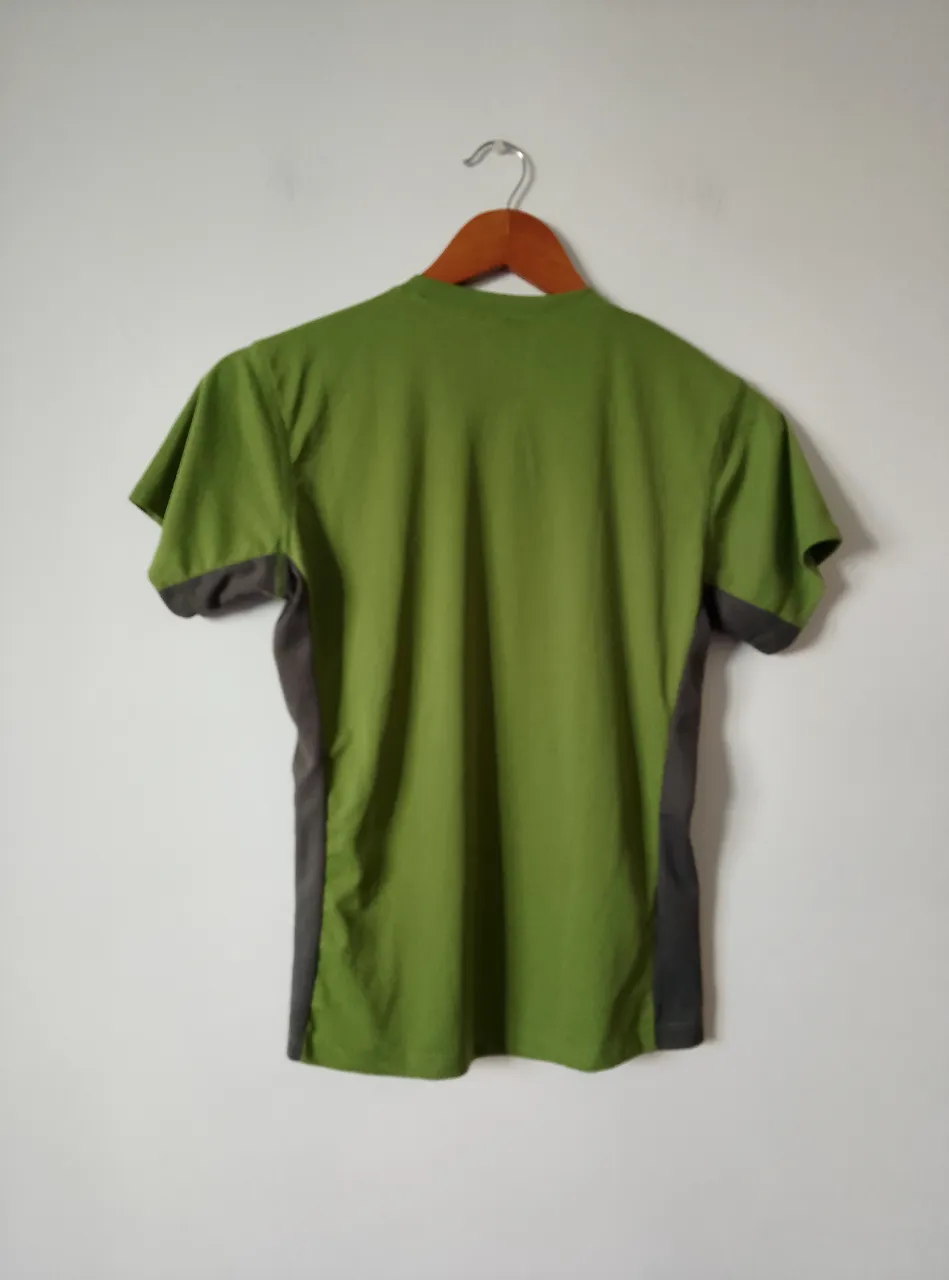 Remera Peak Performance - Vista 3