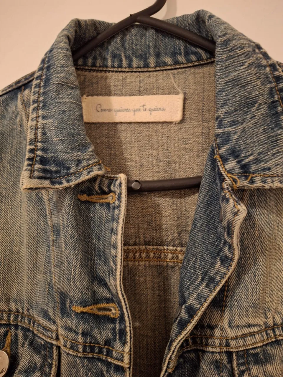 Campera Como Quieres Que Te Quiera - Vista 3