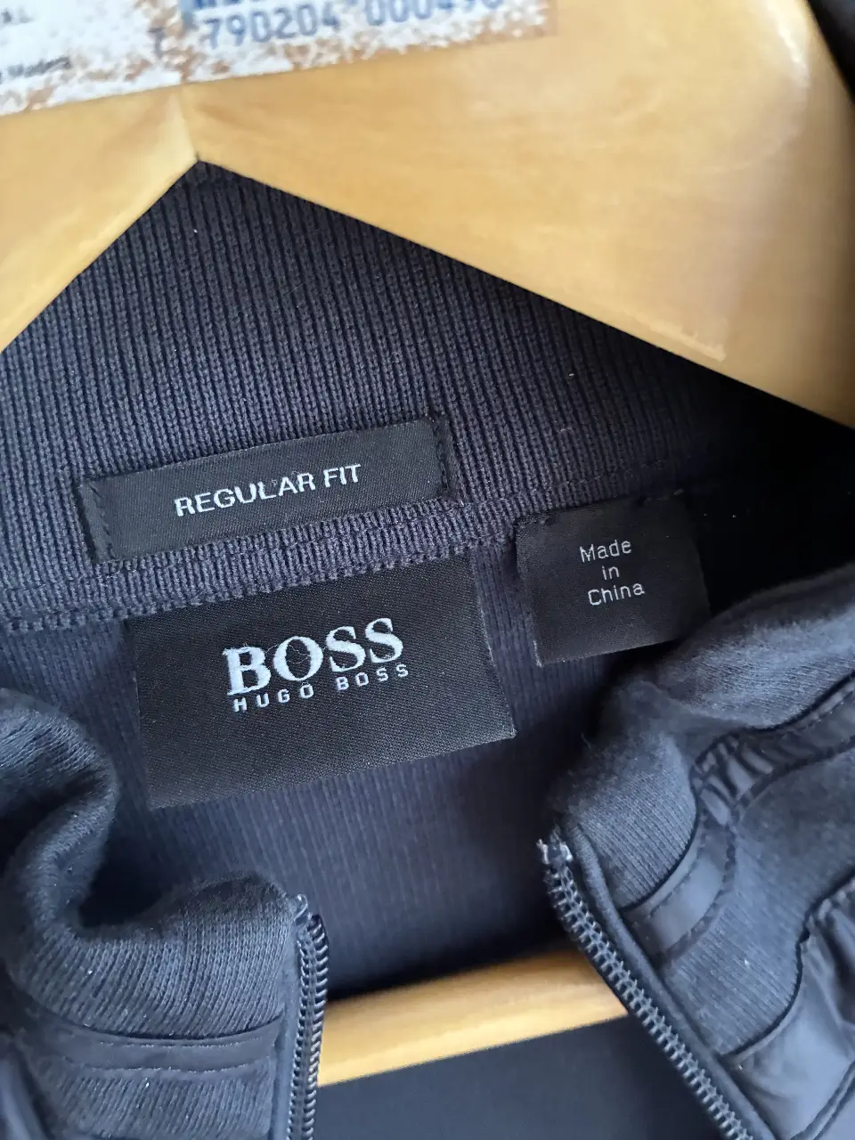 Buzo Boss - Vista 3