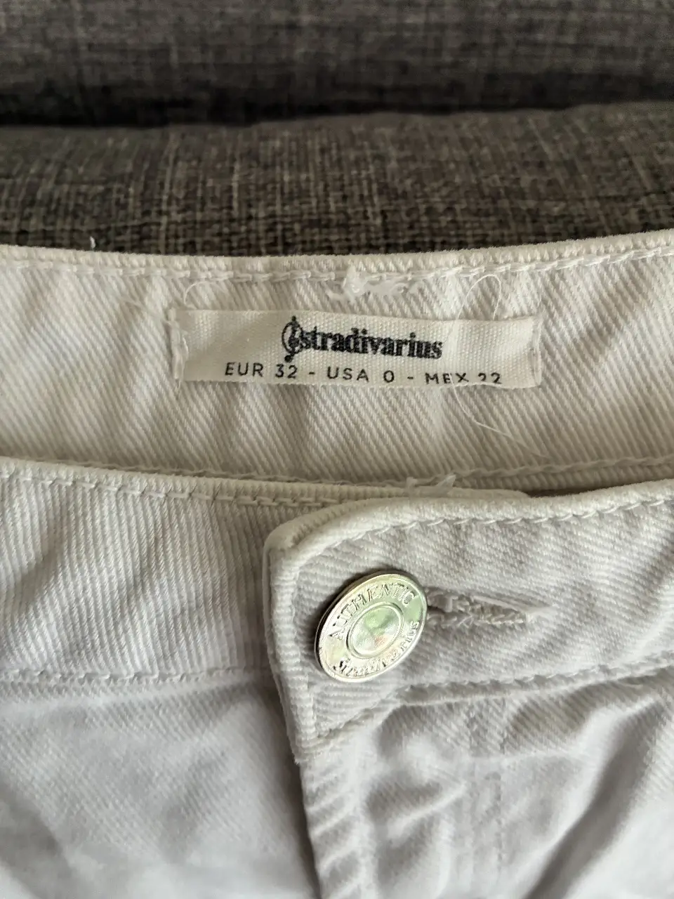 Short Stradivarius - Vista 3