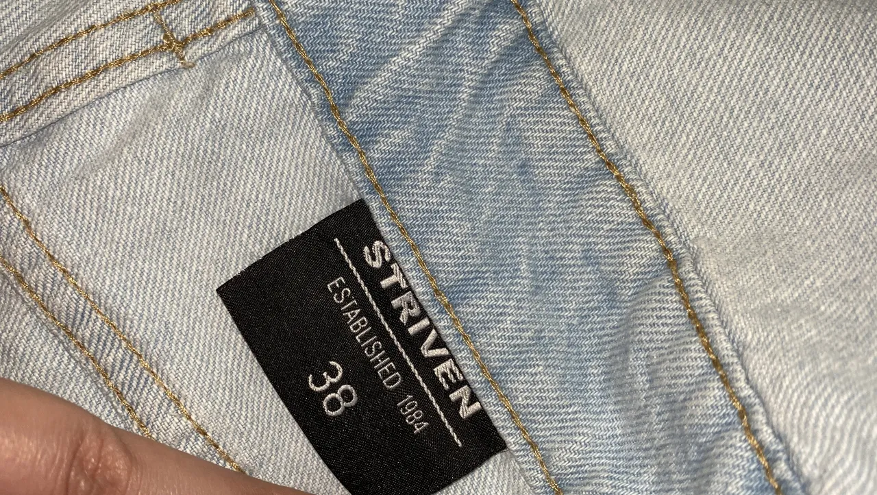 Short Striven - Vista 3