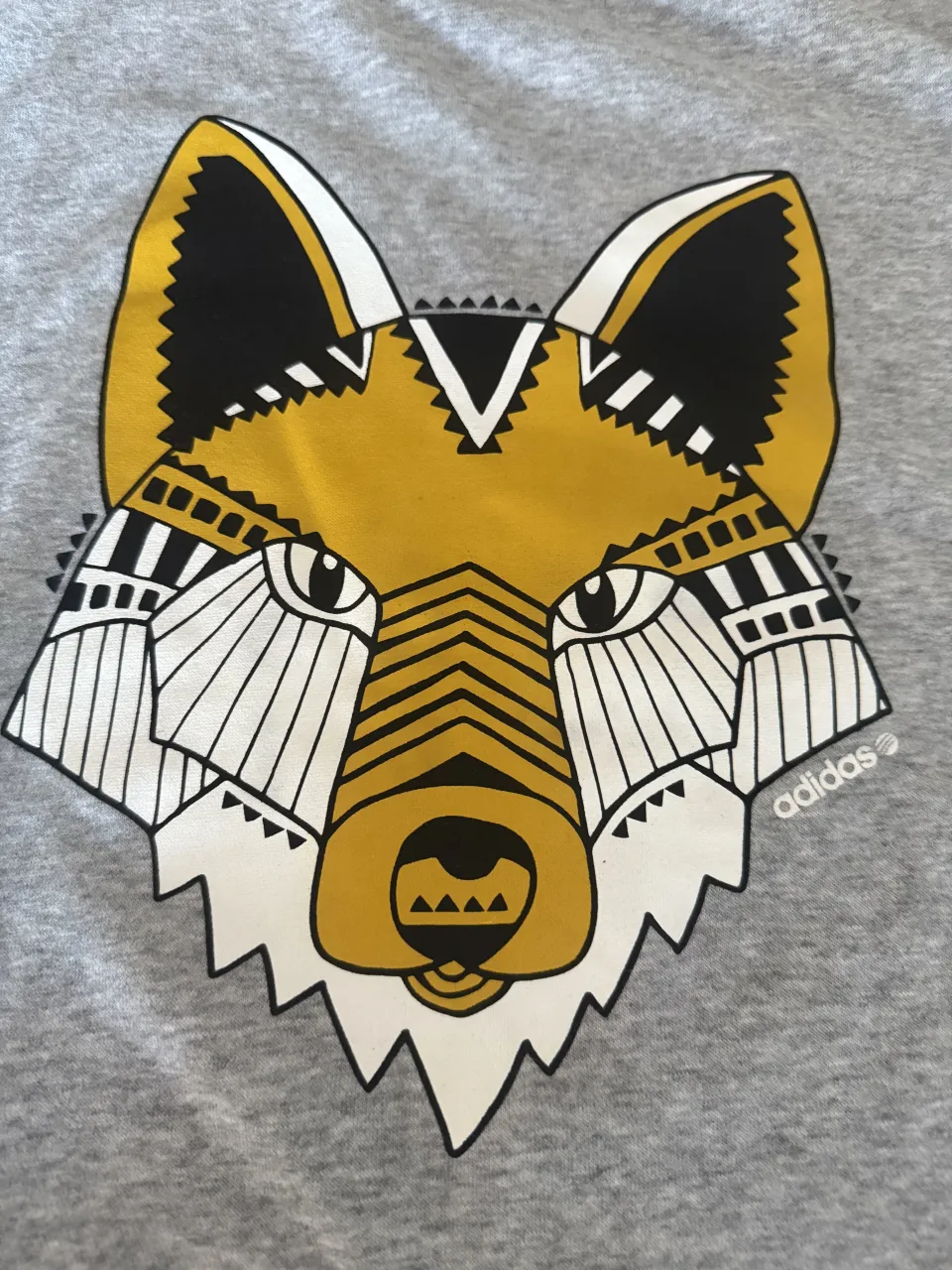 Buzo adidas - Vista 3