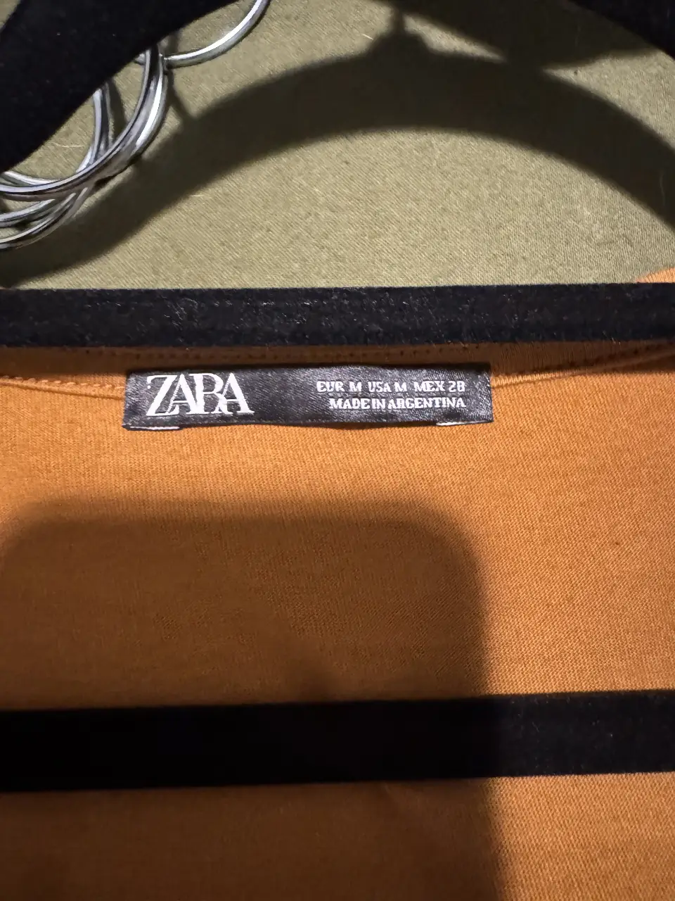 Remera Zara - Vista 3