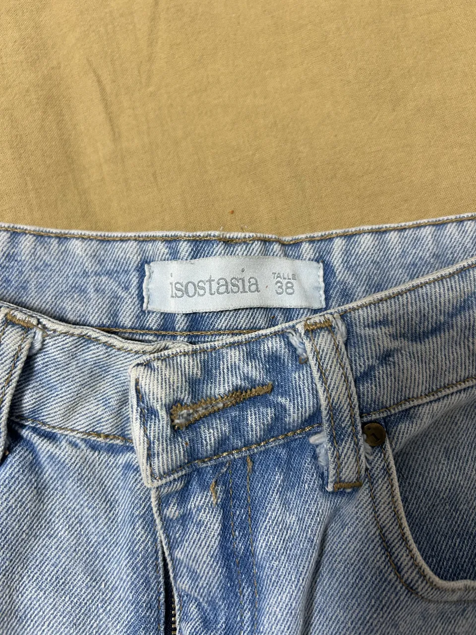 Short Isostasia - Vista 3