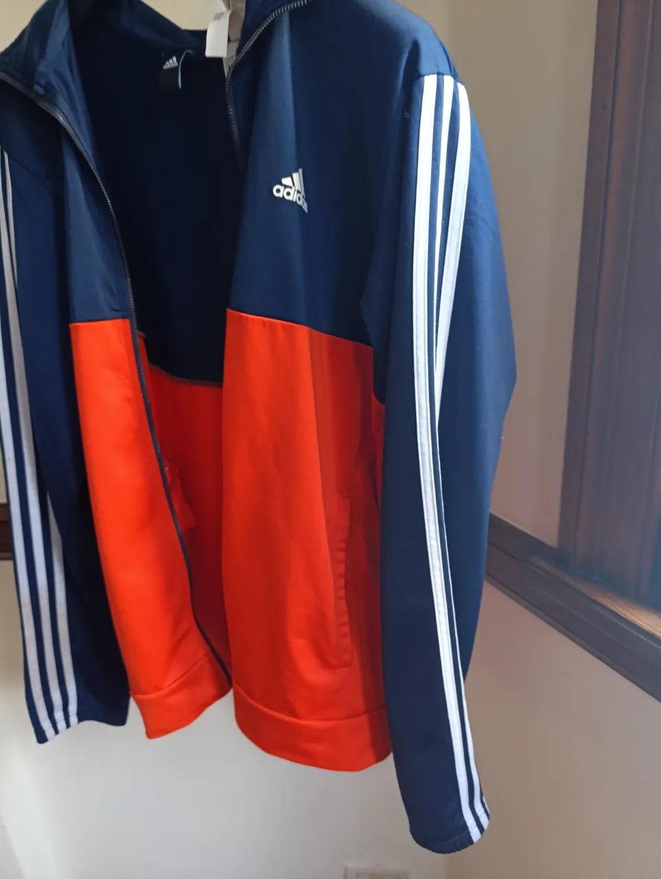 Campera adidas - Vista 2