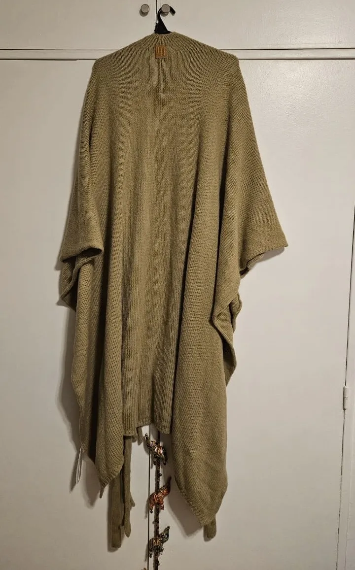 Poncho Maria Cher - Vista 2