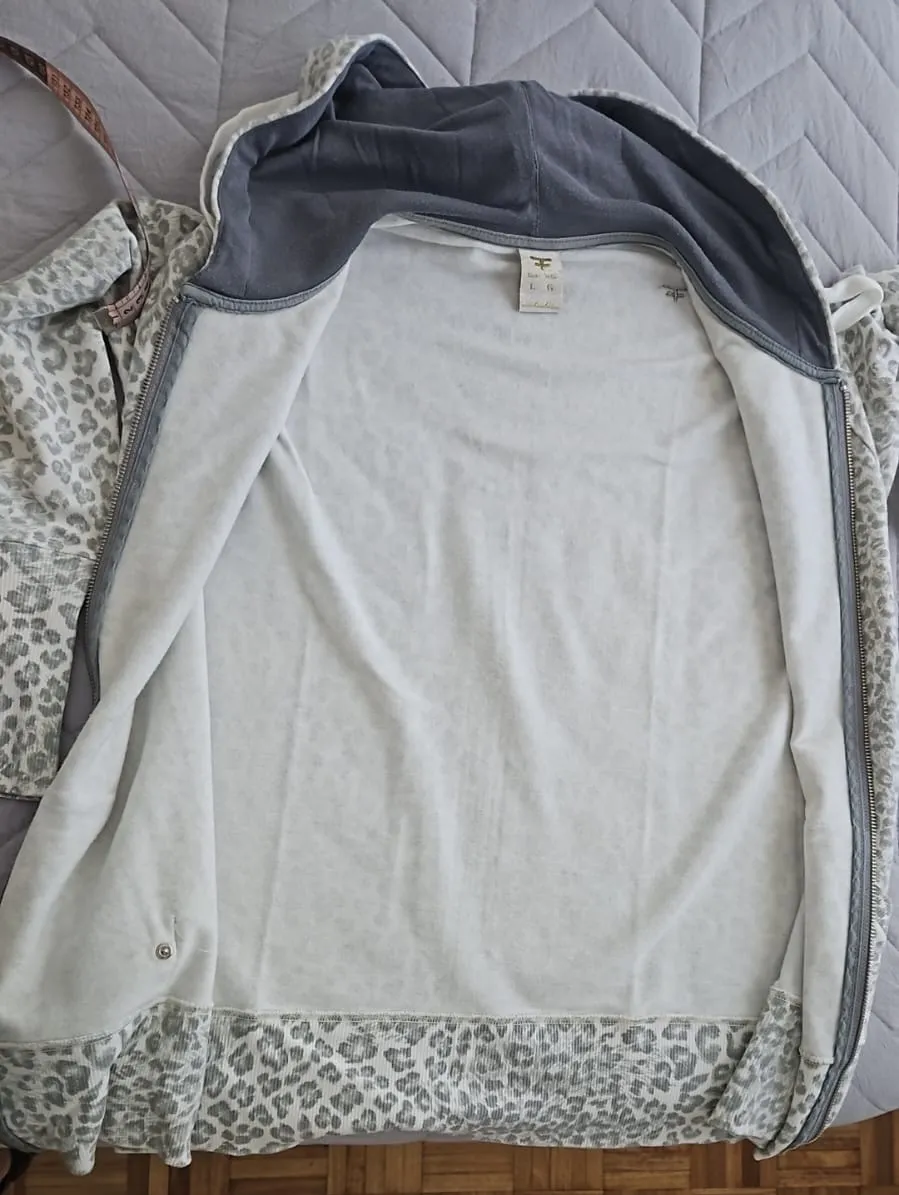 Buzo Kosiuko - Vista 3