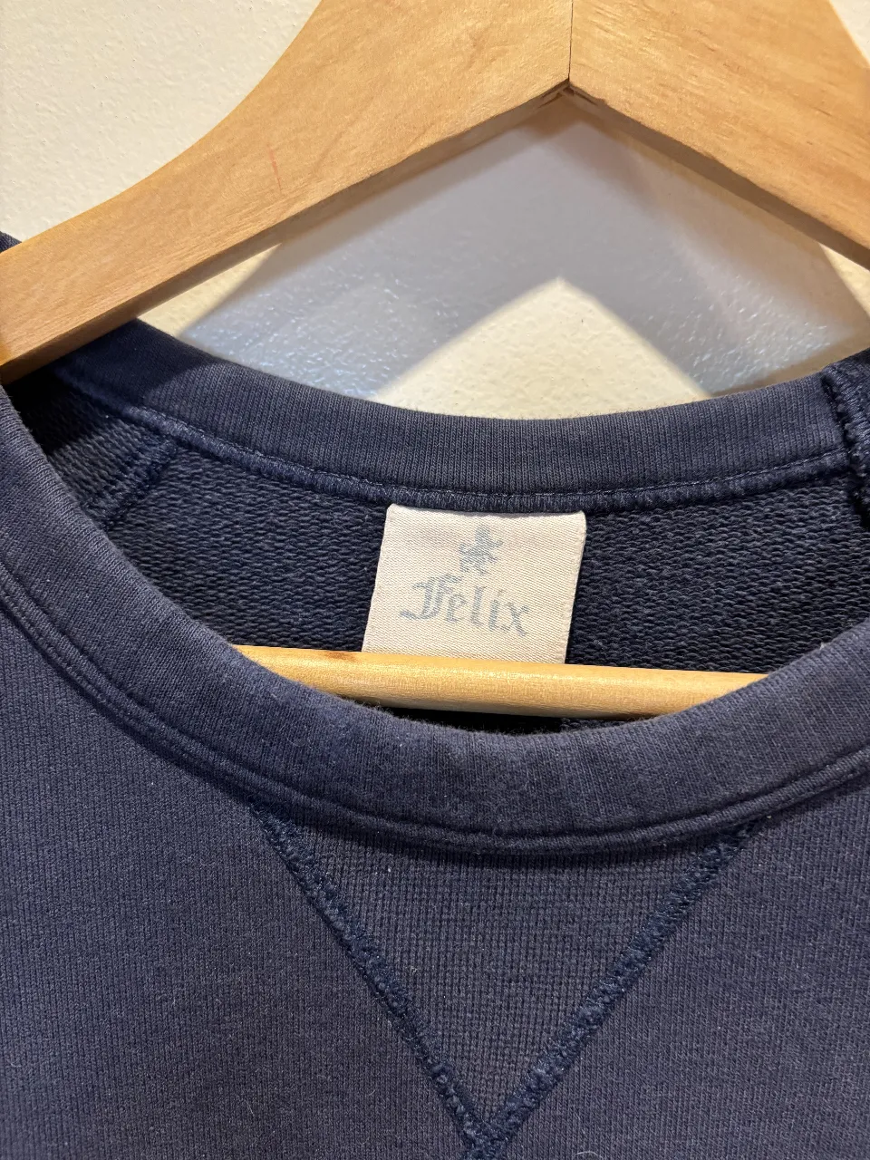 Buzo Felix - Vista 4