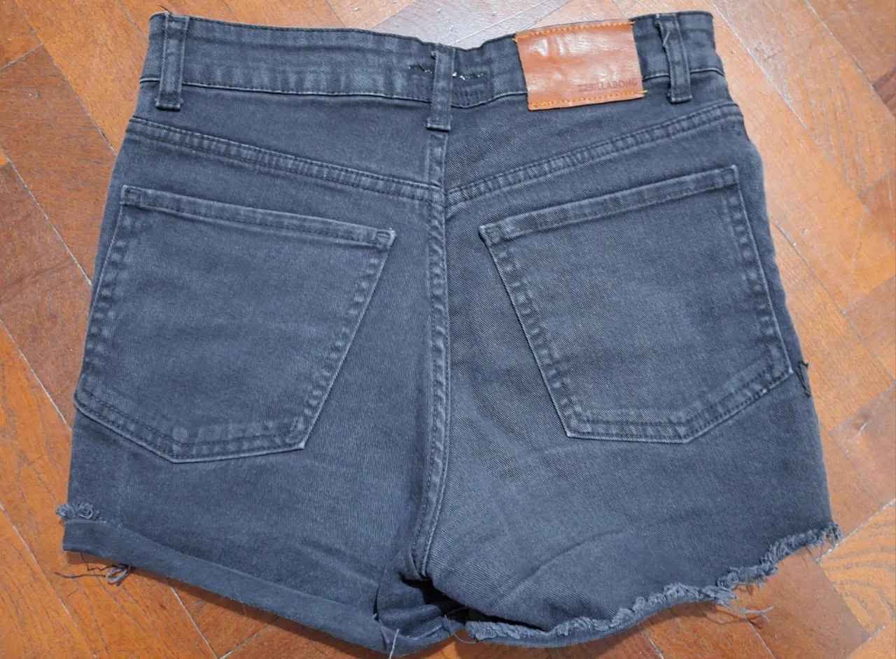 Short Billabong - Vista 3