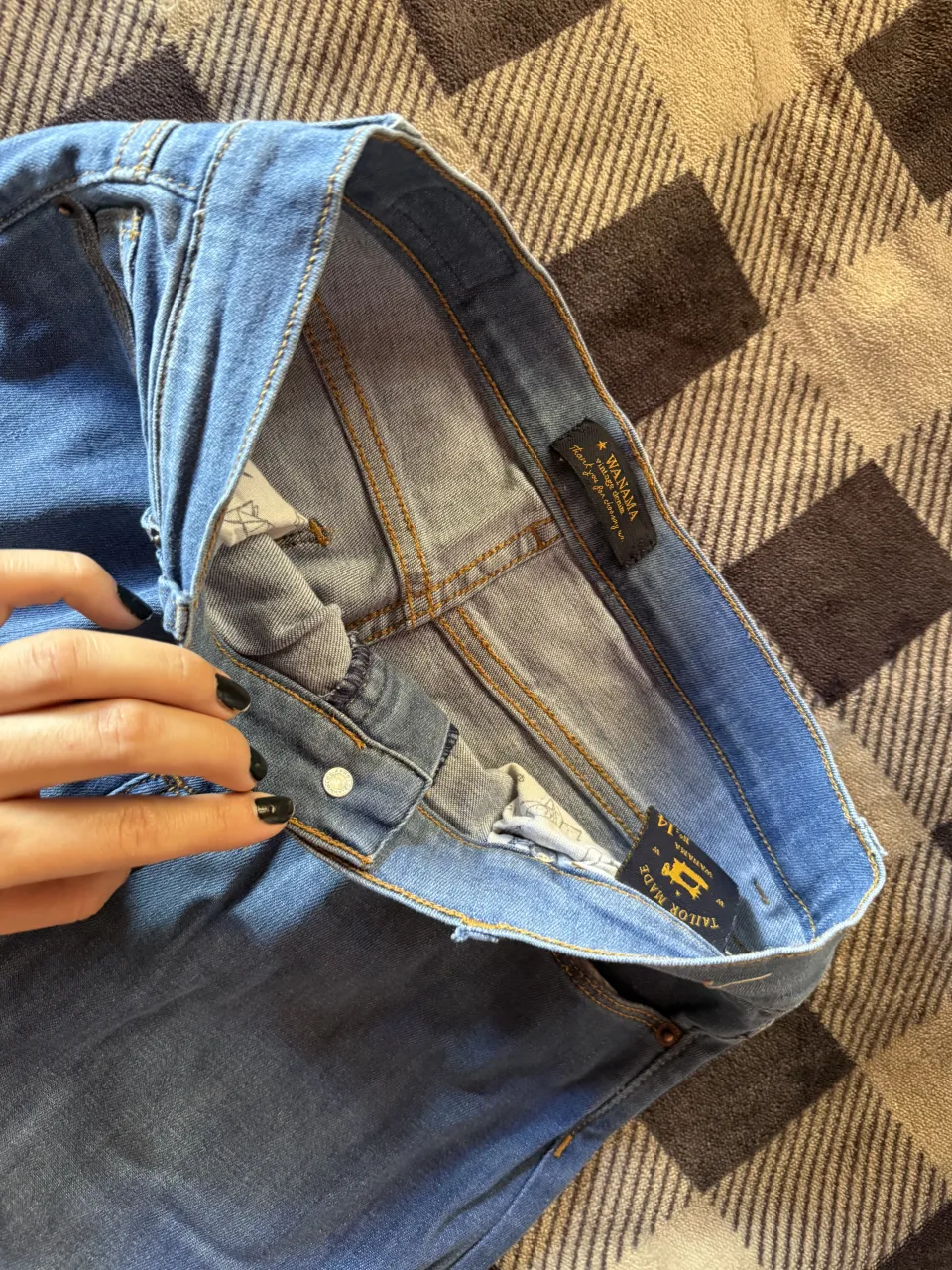 Jean Wanama girls - Vista 3