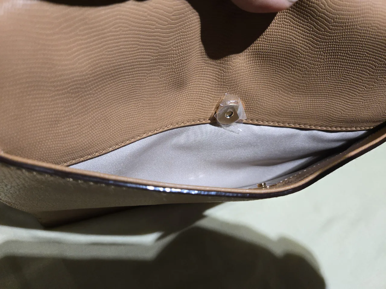 Cartera Isaac Mizrahi - Vista 3