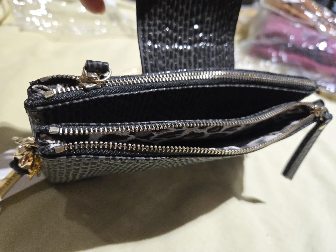 Billetera ULTRA - Vista 2