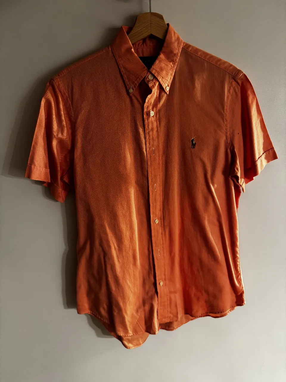 Camisa Ralph Lauren Oxford de hombre, color naranja, manga corta, talle S. 100% algodón.