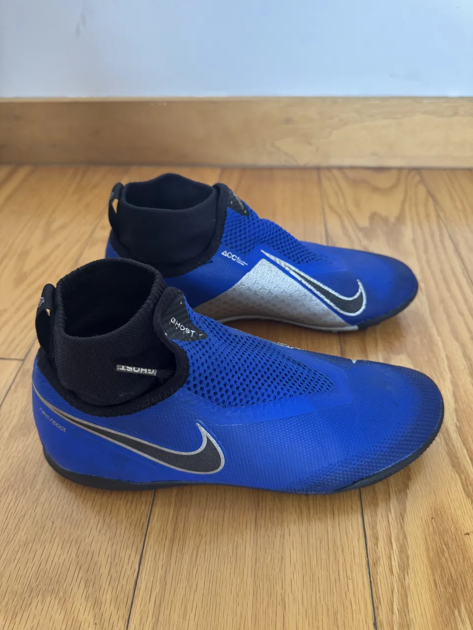 Botín de fútbol Nike - Vista 2