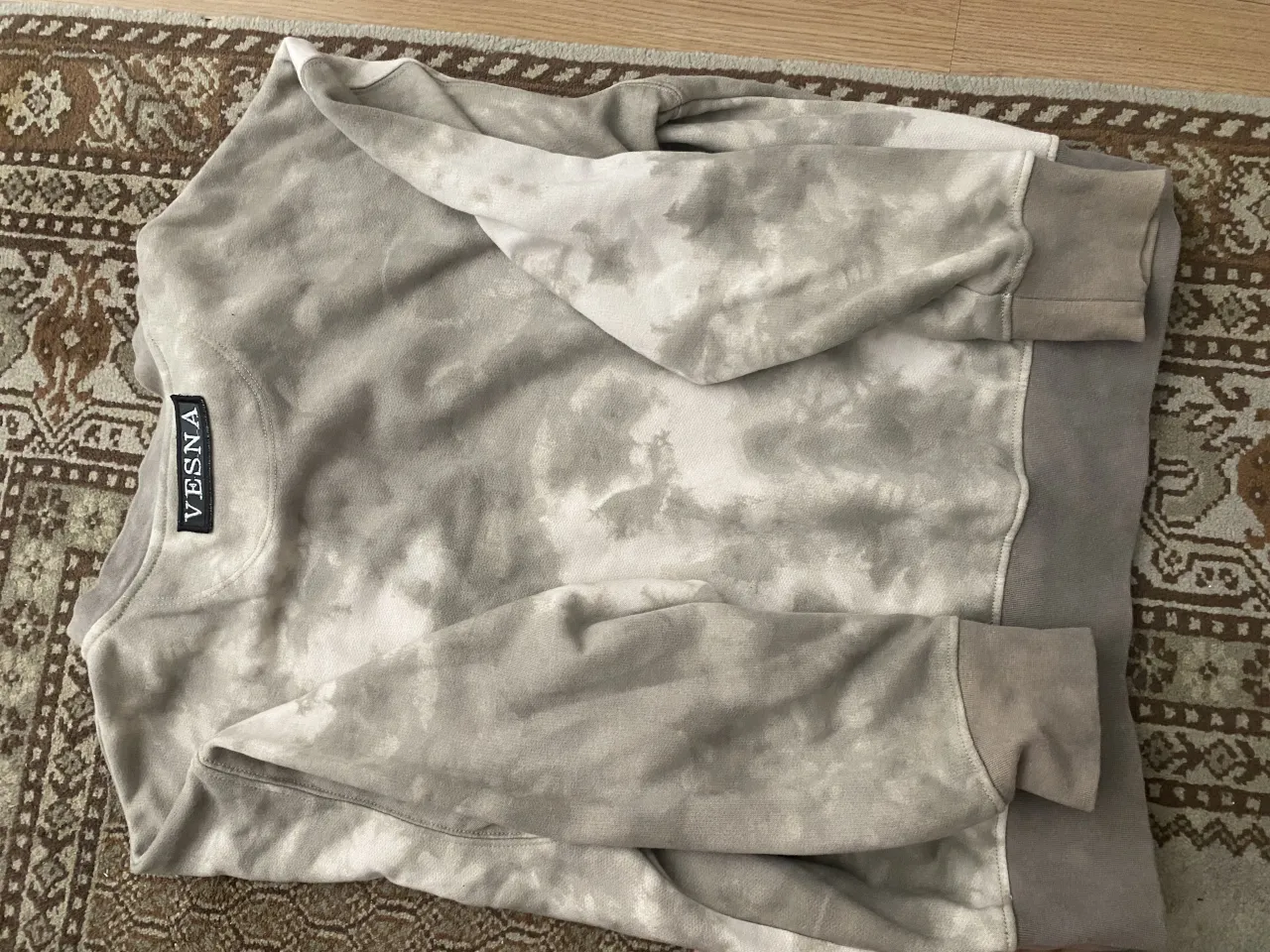 Sweater Vesna - Vista 2