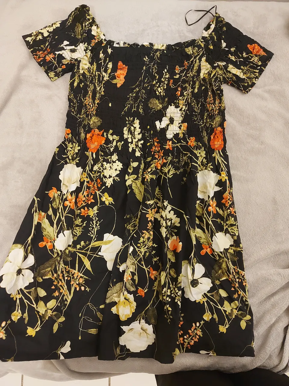 Vestido H&M - Vista 2