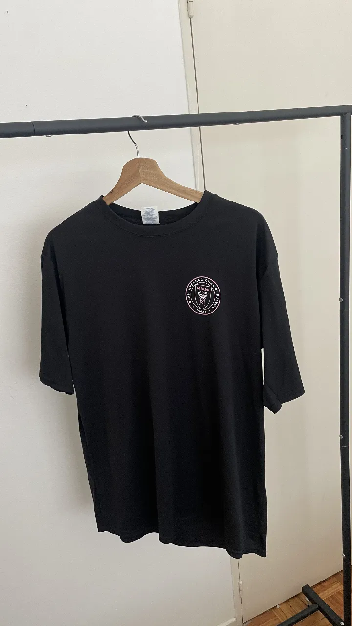 Remera Port & Company