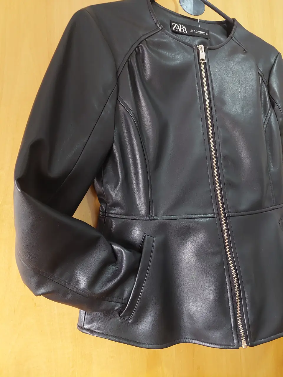 Campera Zara - Vista 2