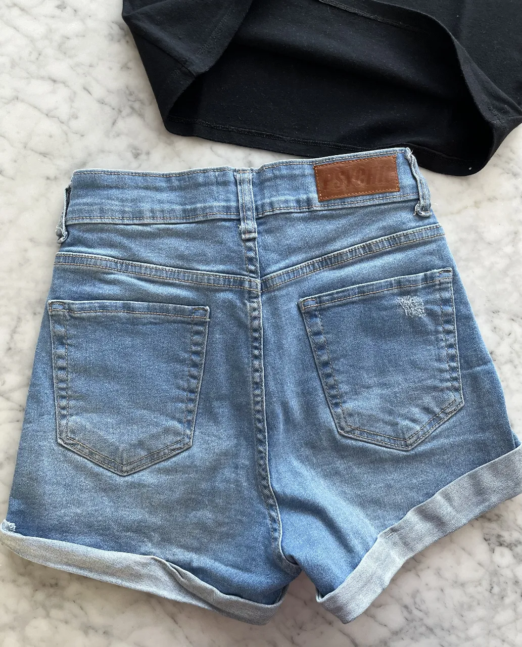 Short PSYCHIC - Vista 3