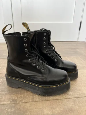 Dr. Martens