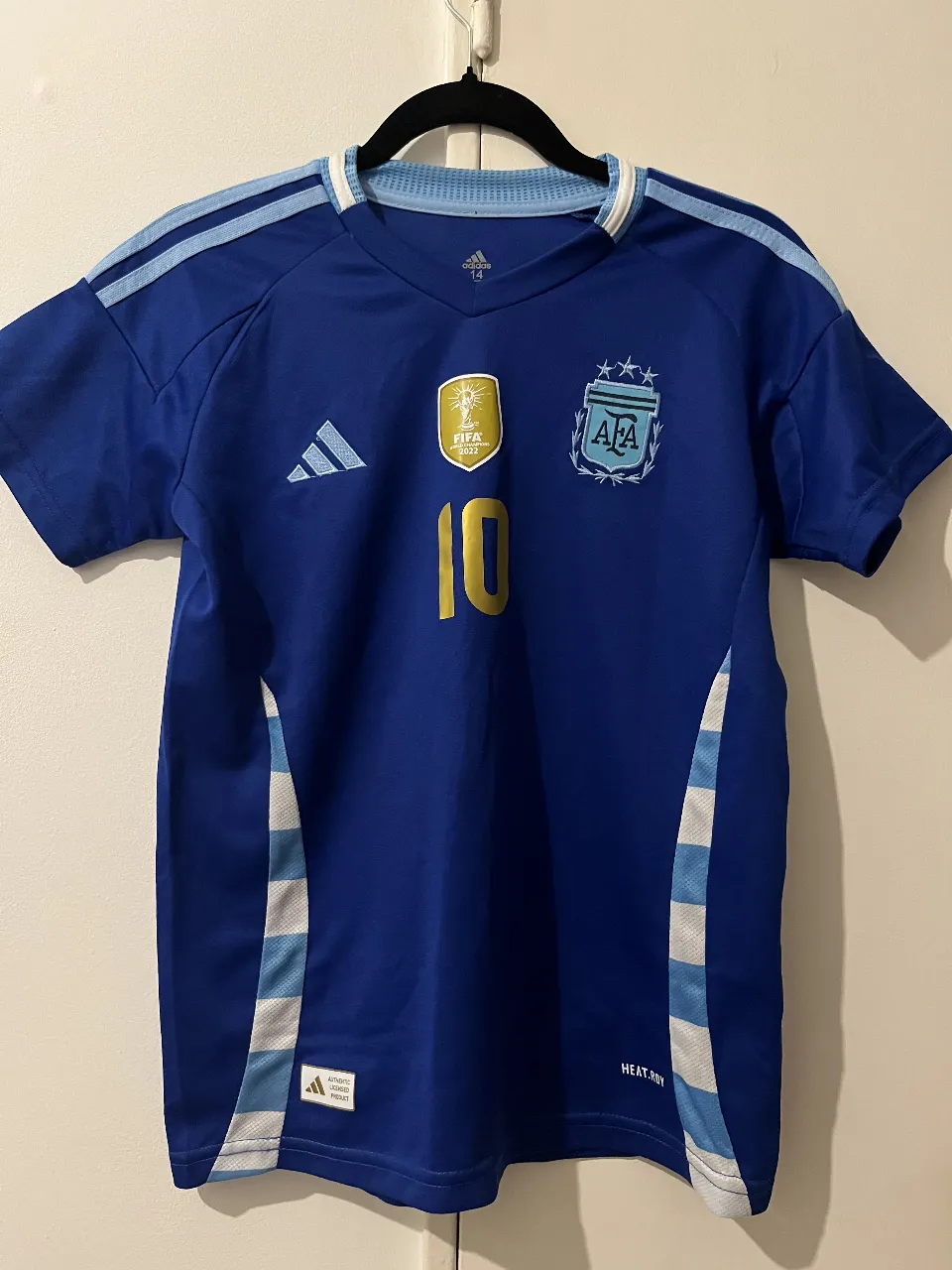 Camiseta de fútbol de Argentina, edición Messi 10. Ideal para los fanáticos de la Selección.