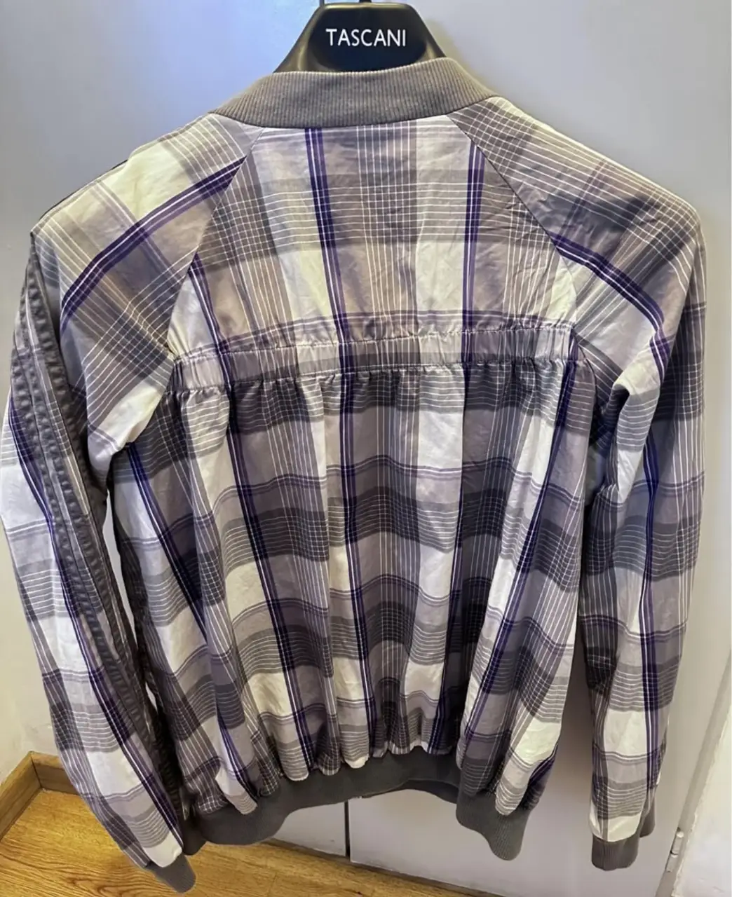 Campera adidas - Vista 2