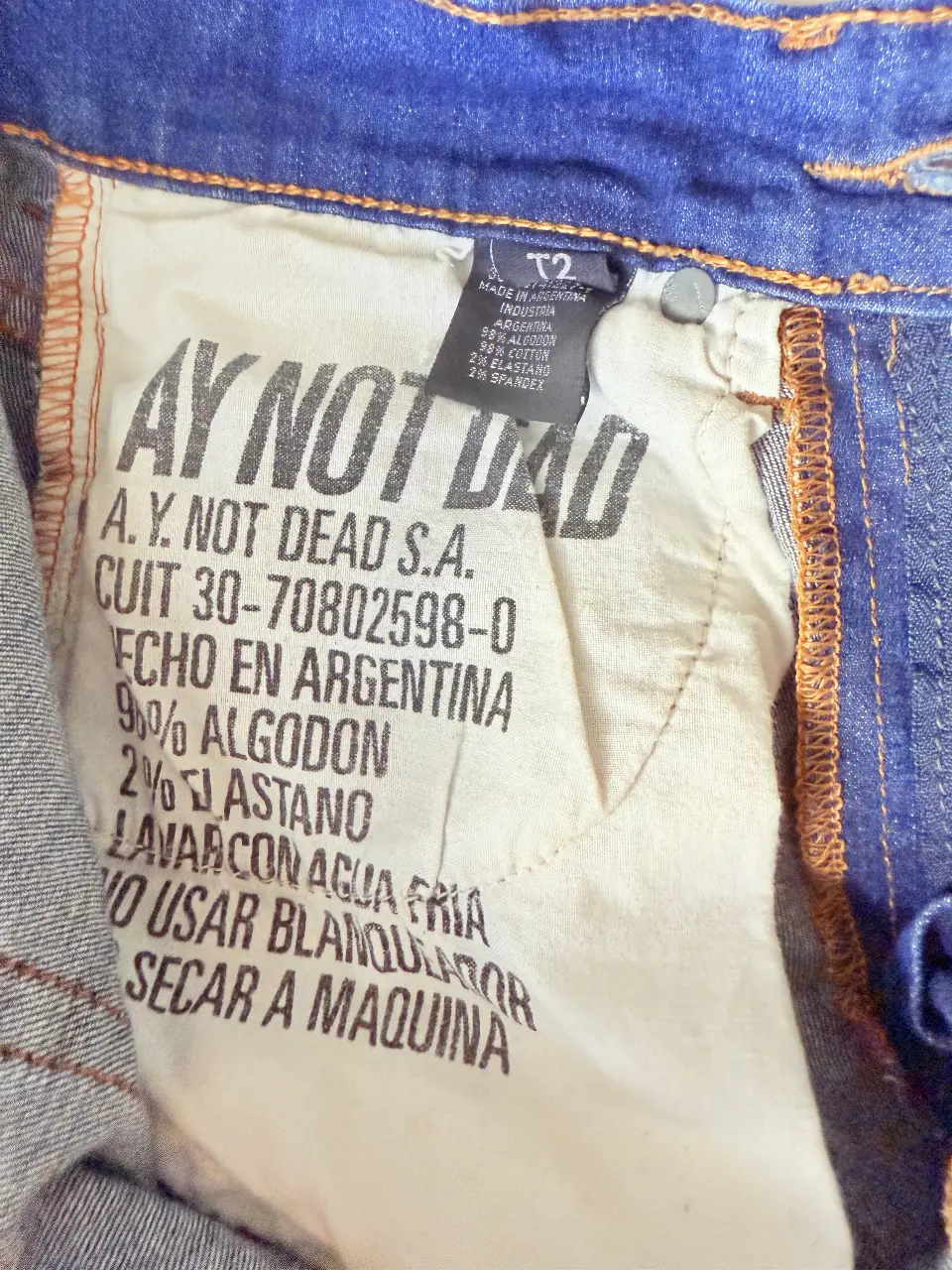 Short Ay Not Dead - Vista 3