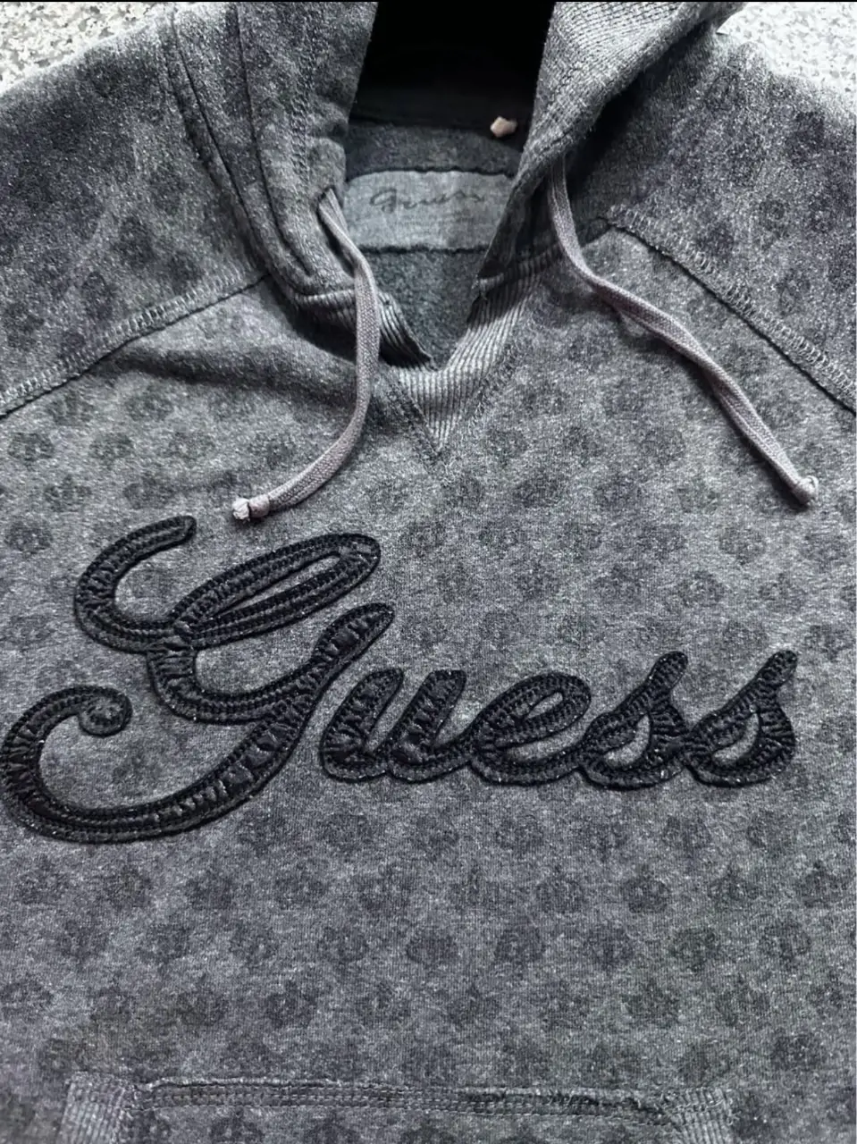 Buzo GUESS - Vista 5