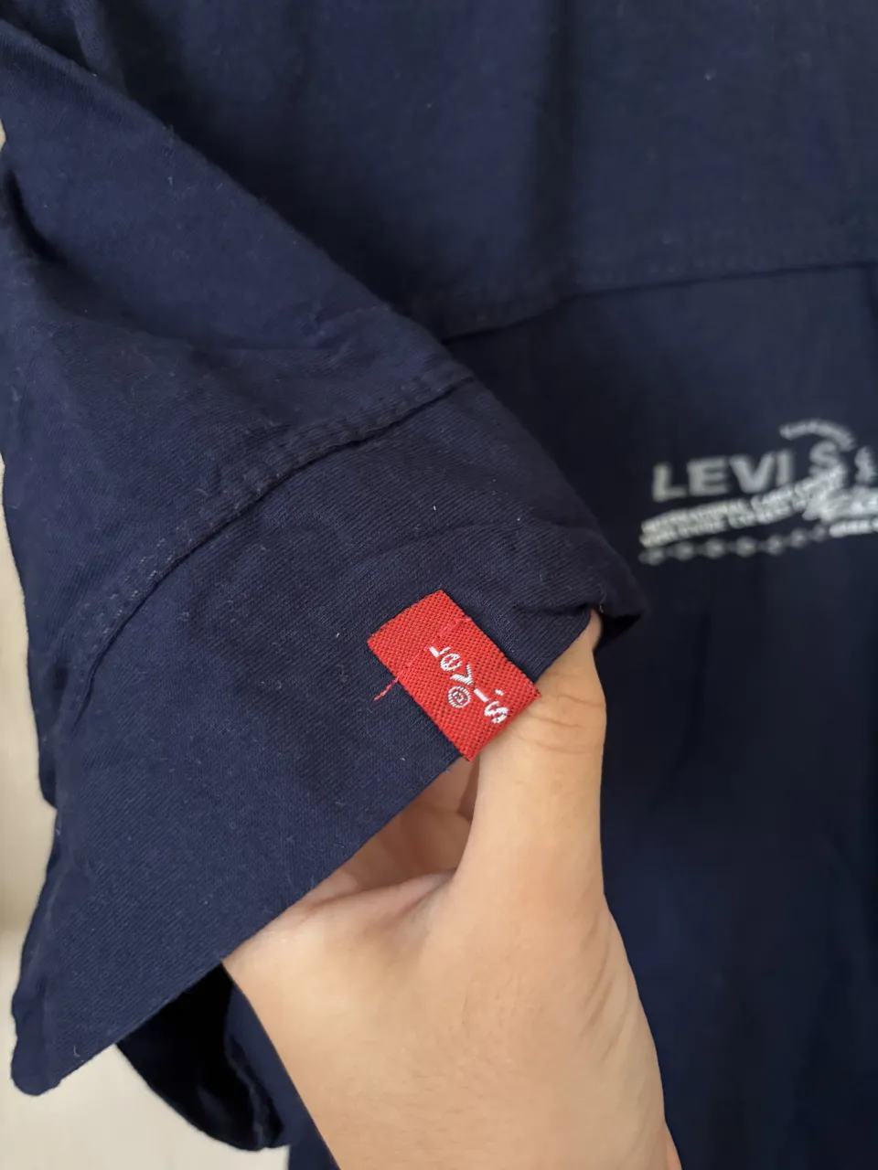 Remera Levi's - Vista 4