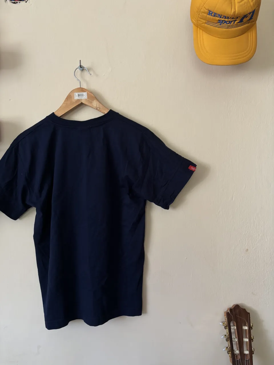 Remera Levi's - Vista 2