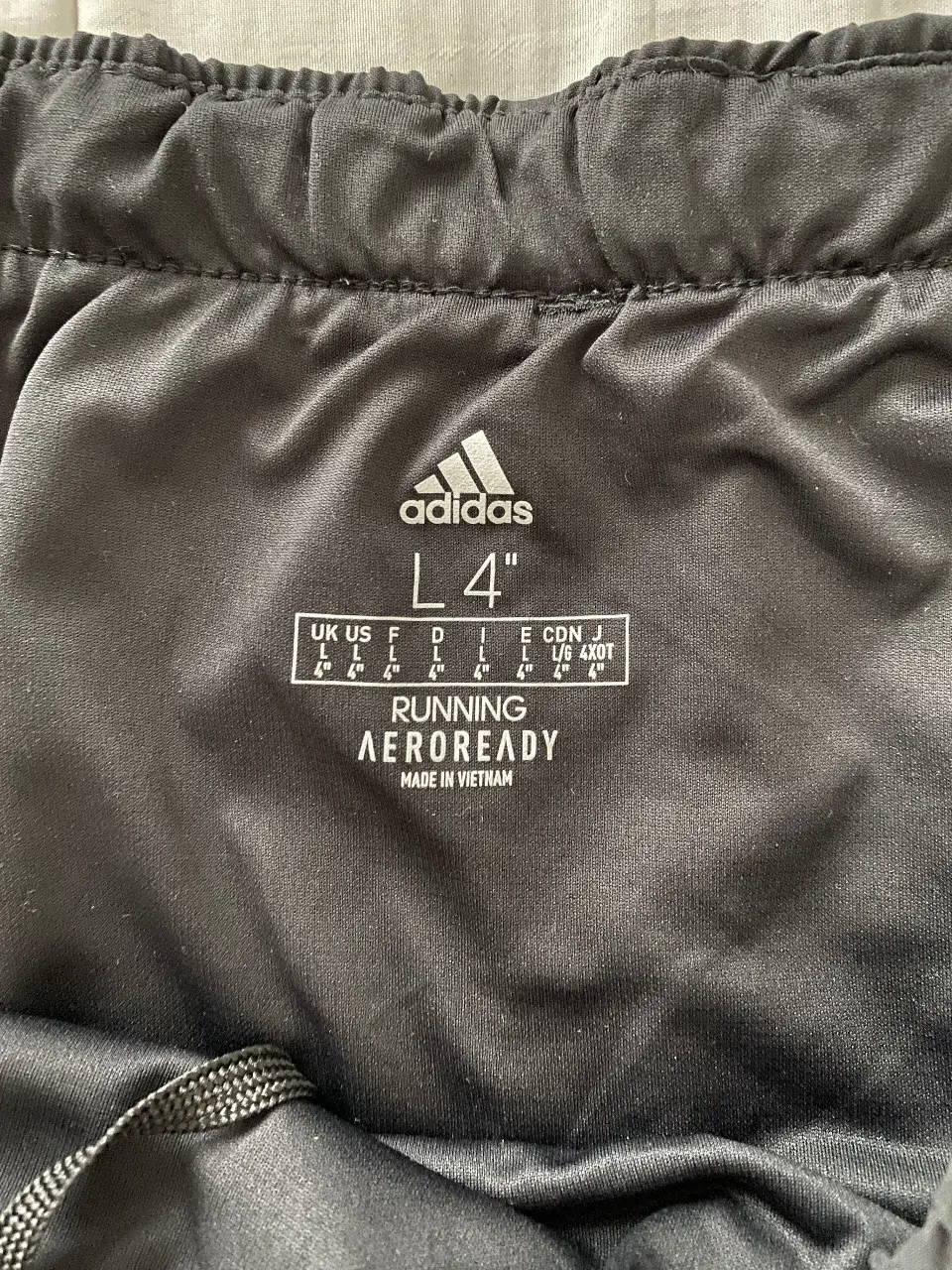 Short adidas - Vista 3