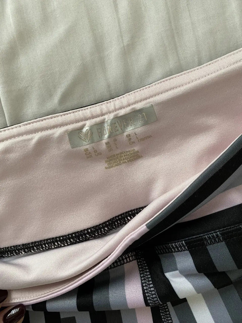 Short Forever 21 - Vista 3