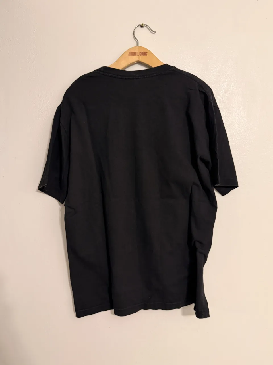 Remera Eclipse rojo - Vista 2