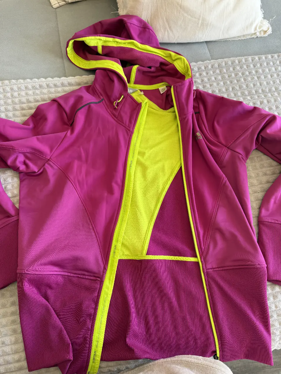 Buzo adidas - Vista 3