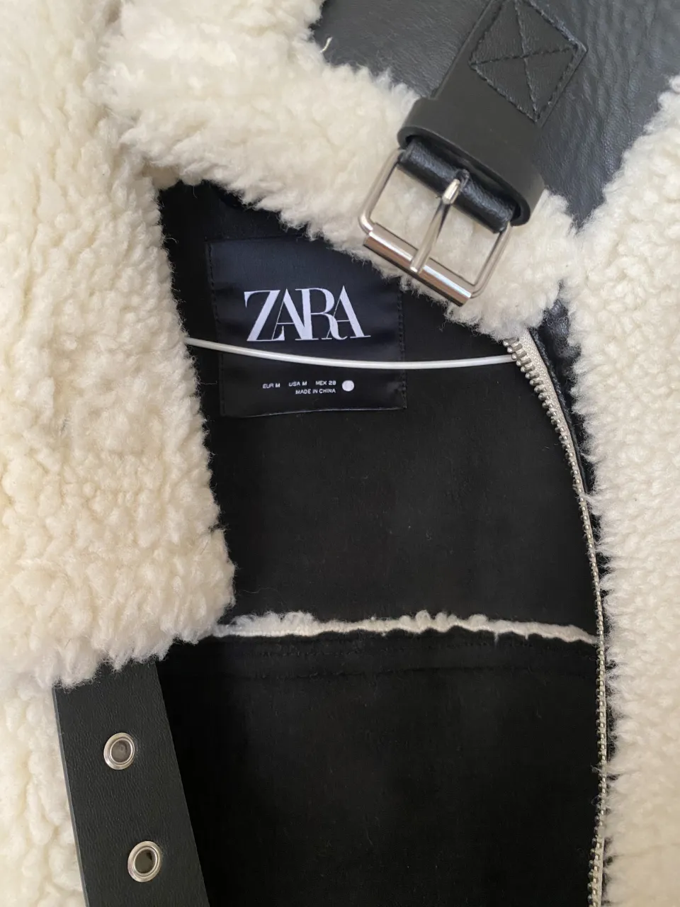 Campera Zara - Vista 3