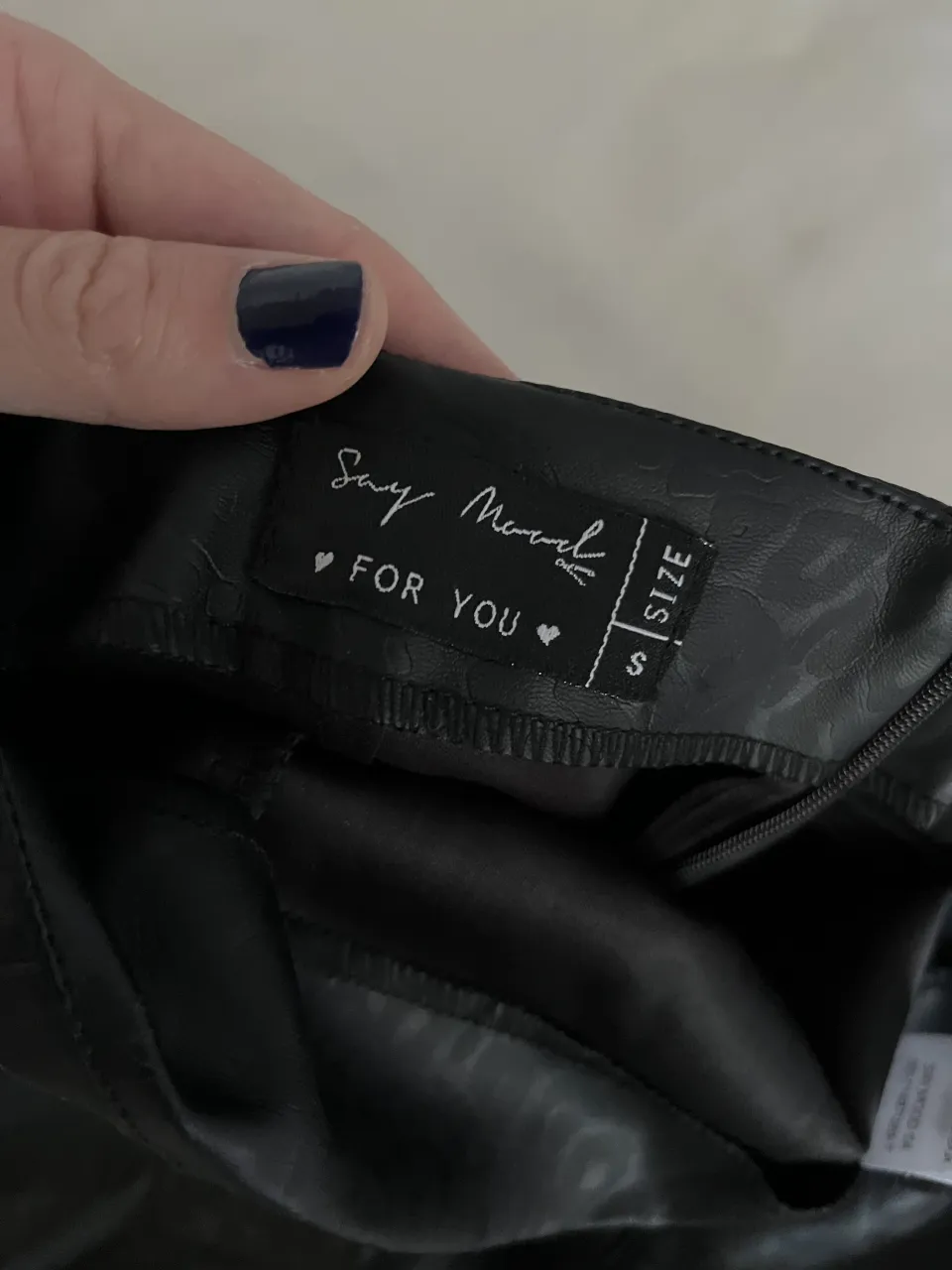 Pollera A.a.a - Vista 3