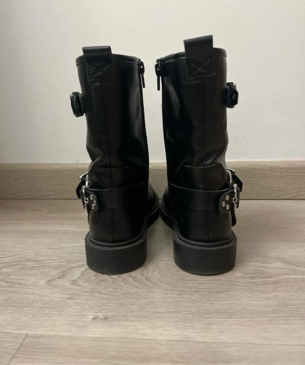Botas Zara - Vista 3