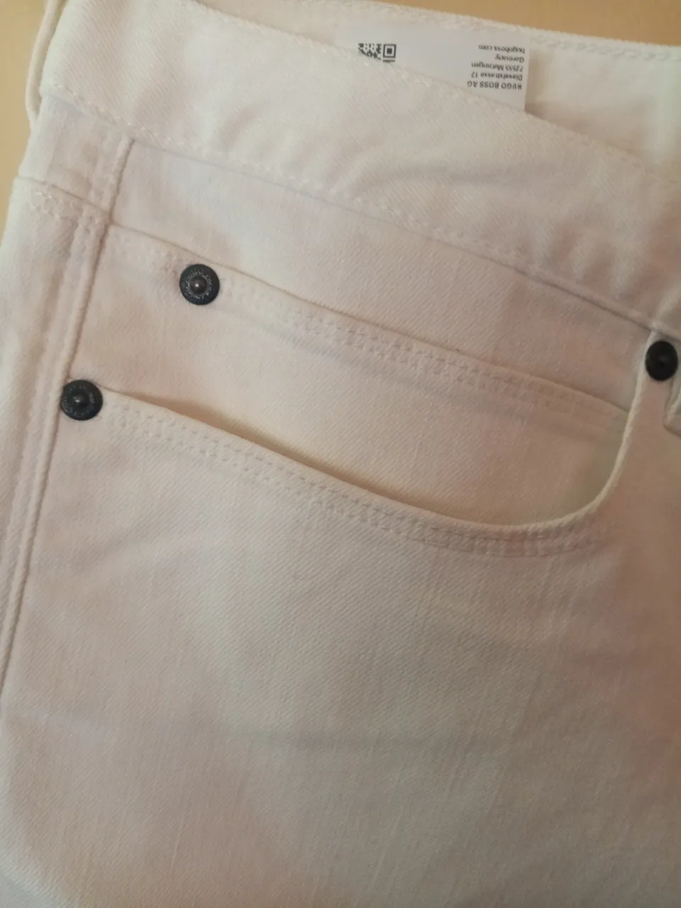 Jean Hugo Boss - Vista 2