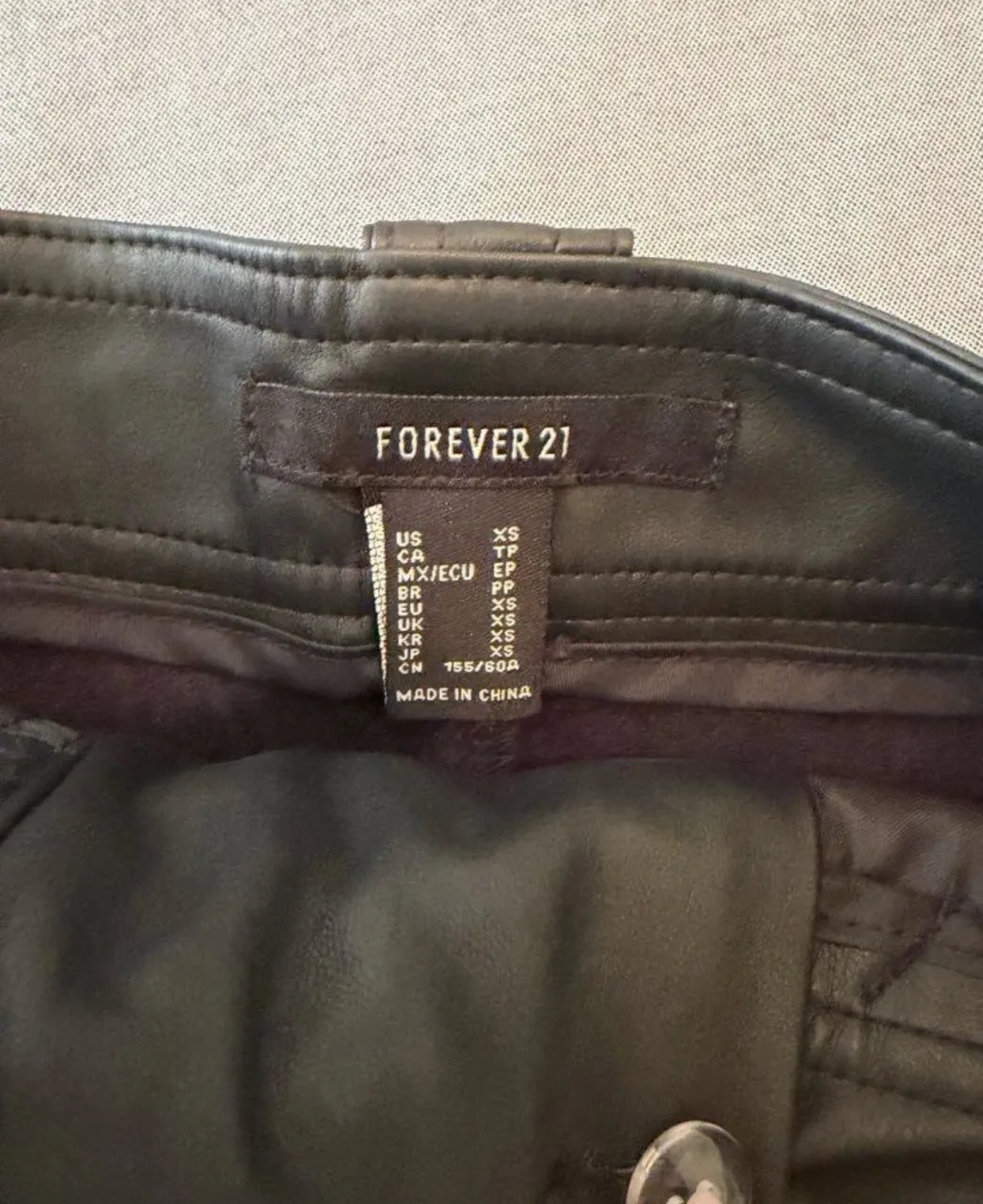 Short Forever 21 - Vista 3