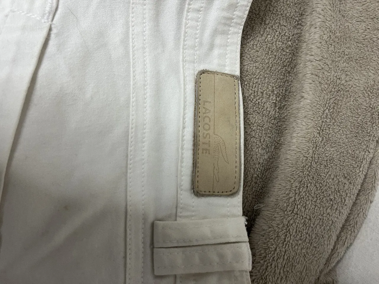 Short Lacoste - Vista 4