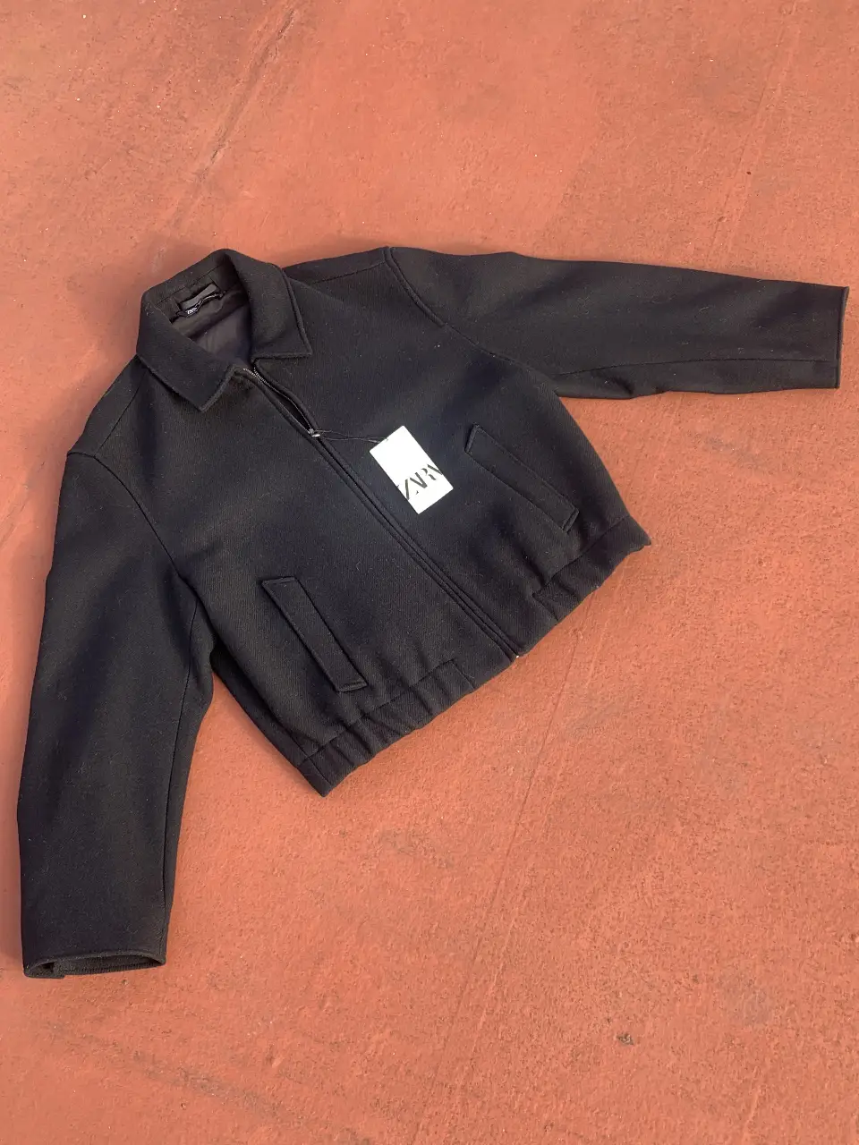 Cazadora bomber Zara.      IMPORTADA , NUEVA SIN USO CON ETIQUETA