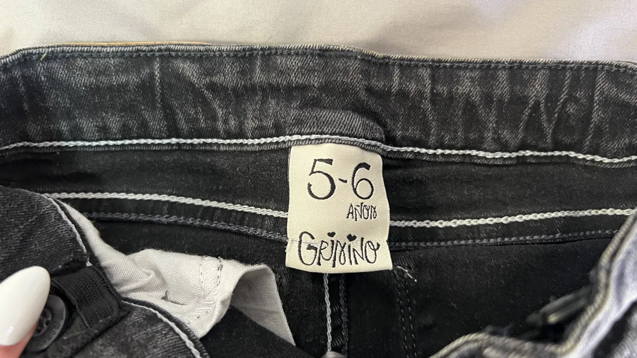 Pollera corta Grisino - Vista 3