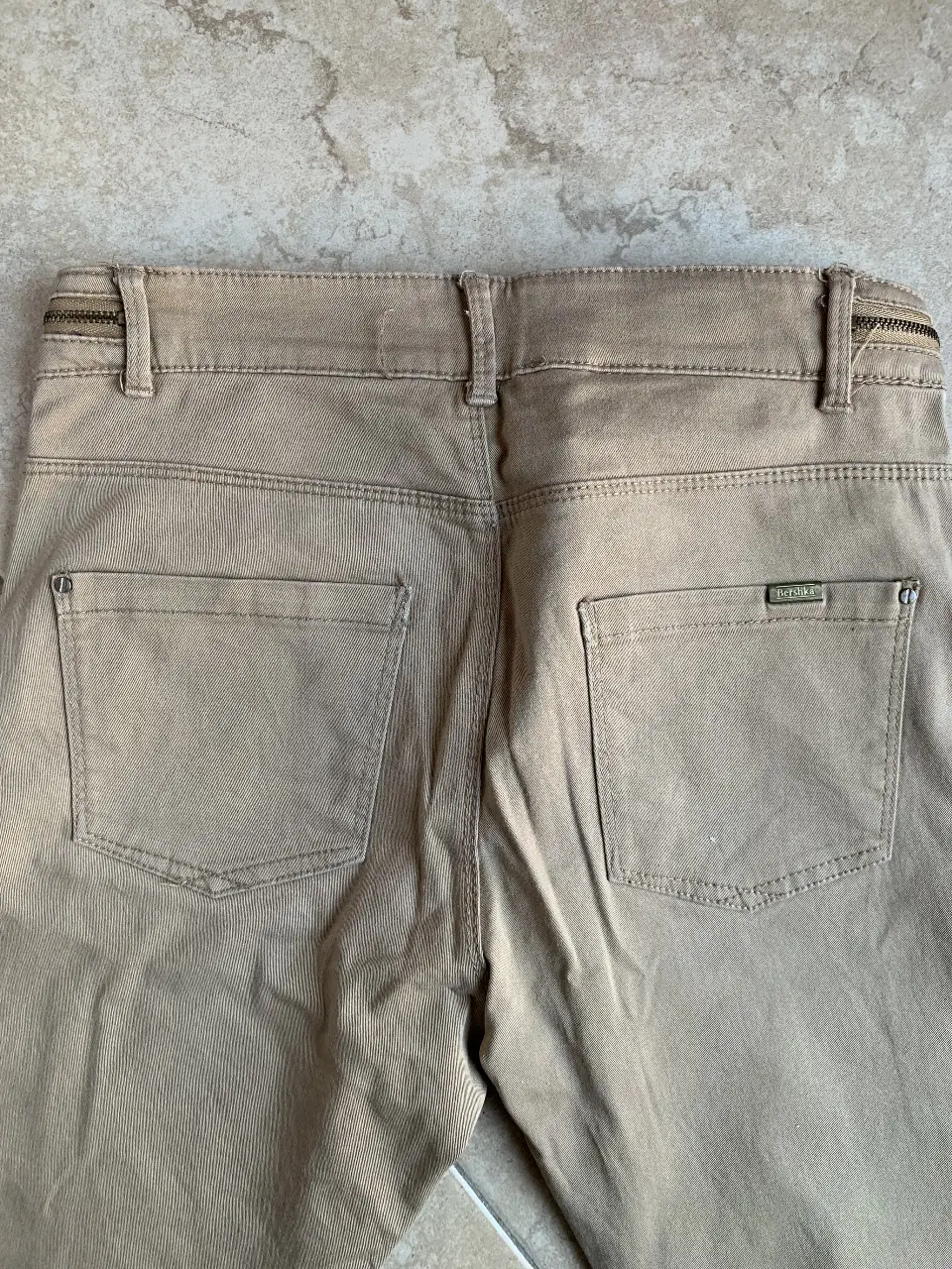Pantalón Bershka - Vista 3
