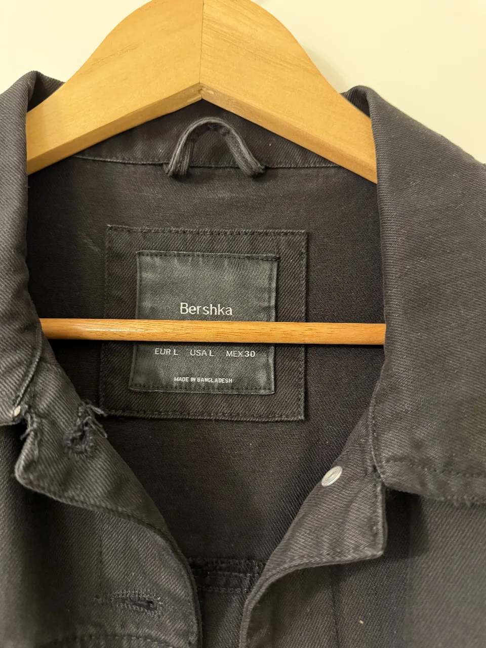 Campera Bershka - Vista 2