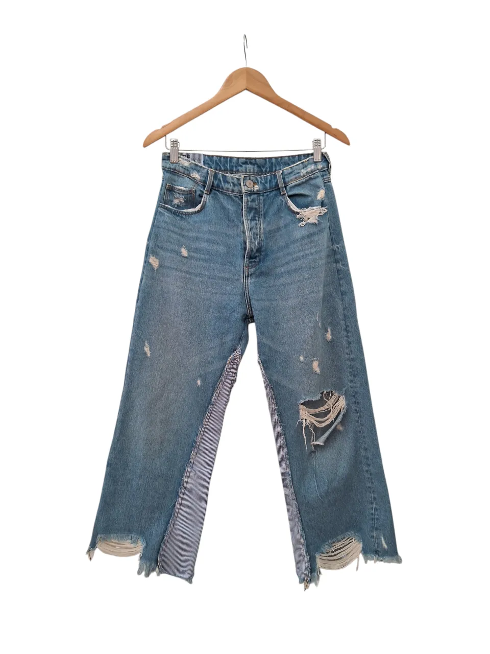 LARGO 88, TIRO 30, CINTURA 37, CADERA 55. RIGIDO.