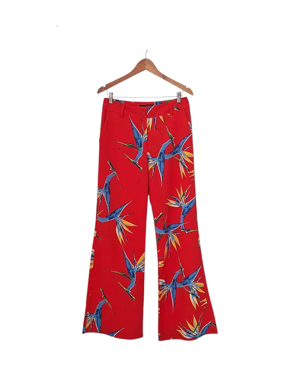PANTALON DE MUJER FLOREADO ESTANCIAS CHIRIPA TALLE 4. LARGO 110, TIRO 30, CINTURA 40, CADERA 60. CON BOLSILLOS, RIGIDO DE POLIESTER.
